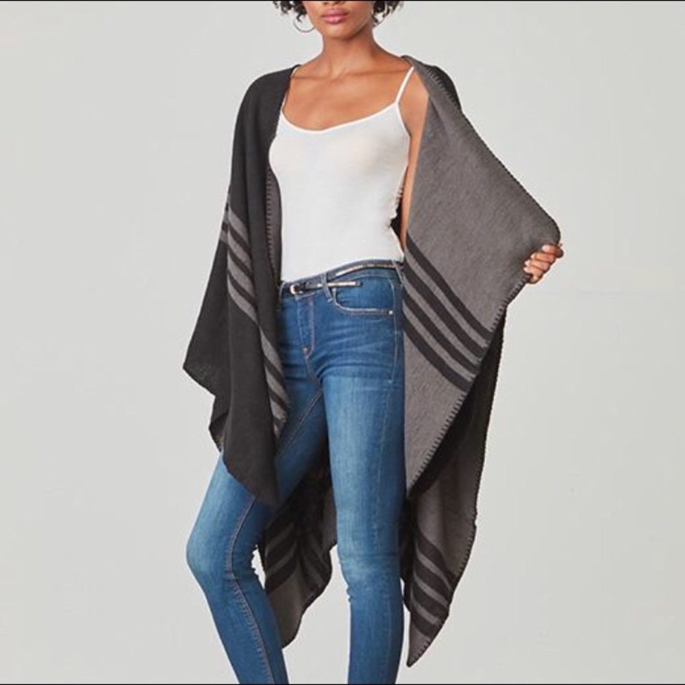 BB Dakota Reversible Poncho